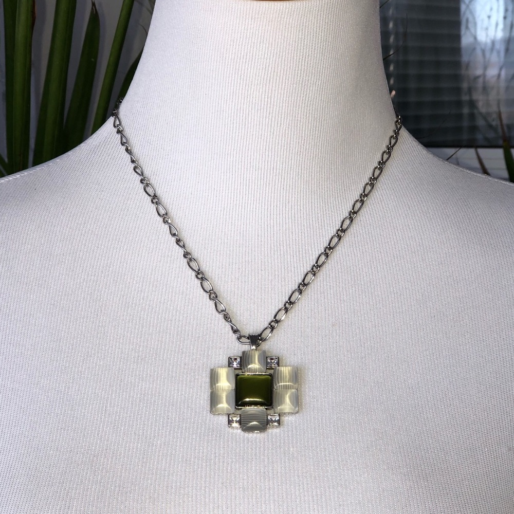 NWOT Personal Accents Fashion Necklace